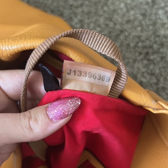 Dooney and Bourke Mustard Yellow Pebble Grain Logo Lock Sac - Picture 5 of 11